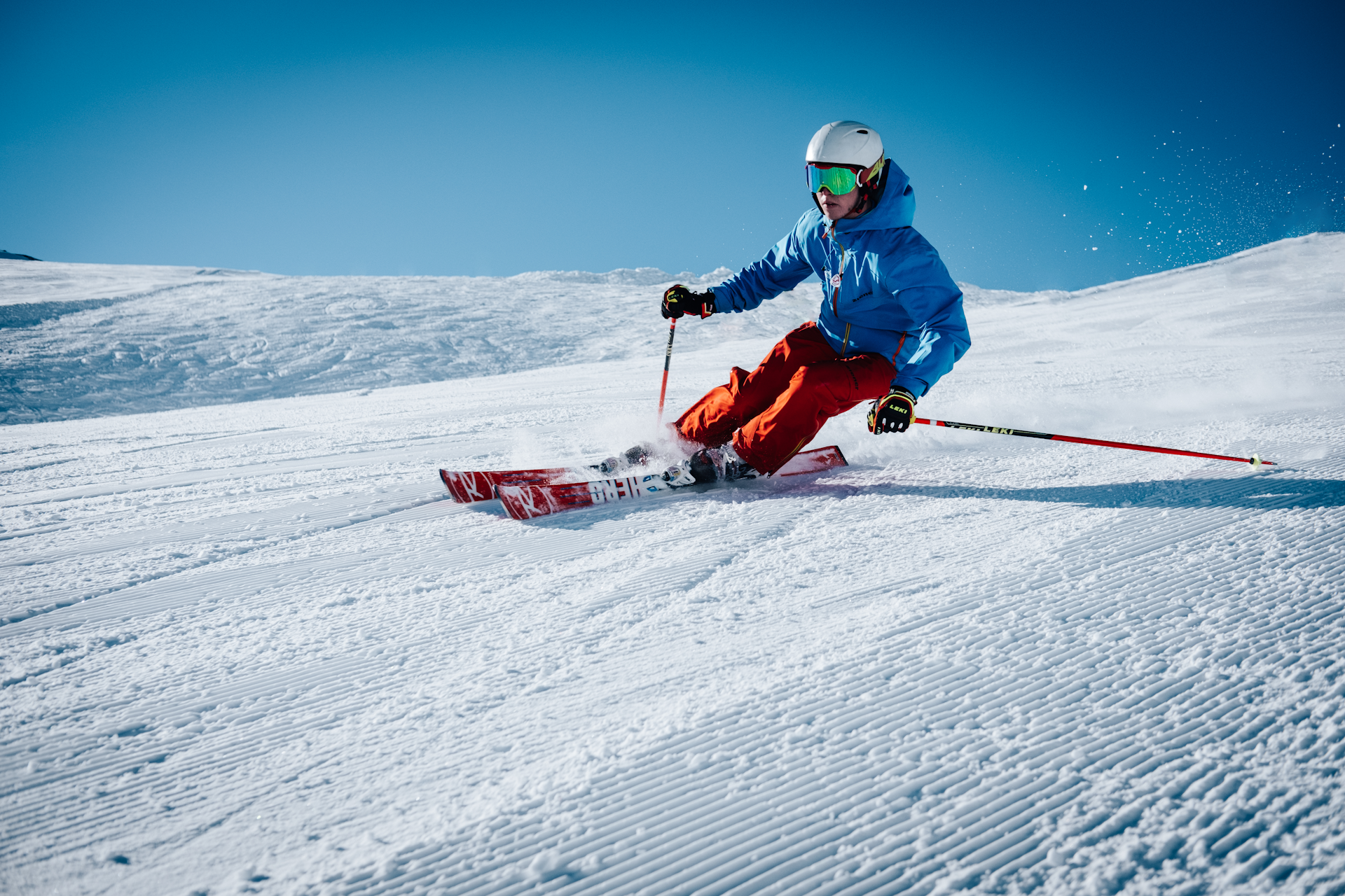 Active skier on Utah mountain slopes — Joint Regeneration Center of Utah